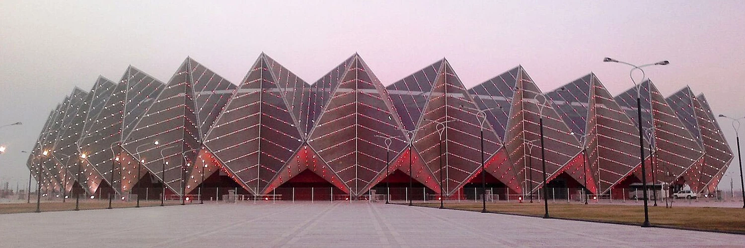 Baku Crystal Hall: Işıklar Altında Bir Yapı