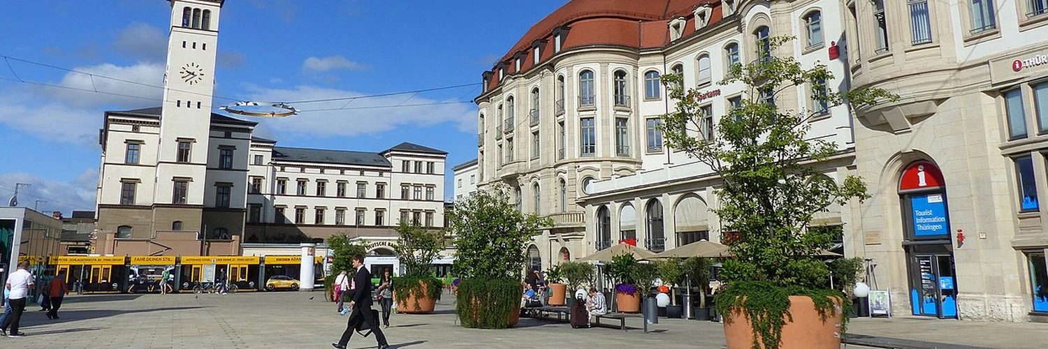Frankfurt’un Hareketli Meydanı: Willy-Brandt-Platz