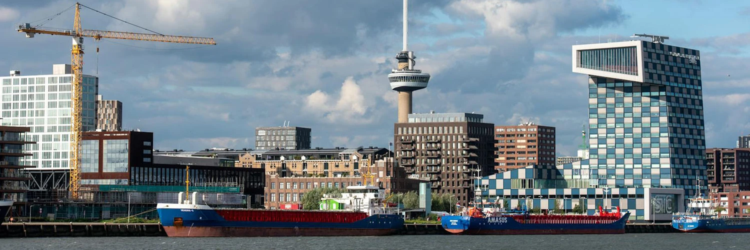 Euromast Kulesi: Rotterdam’a Tepeden Bakış