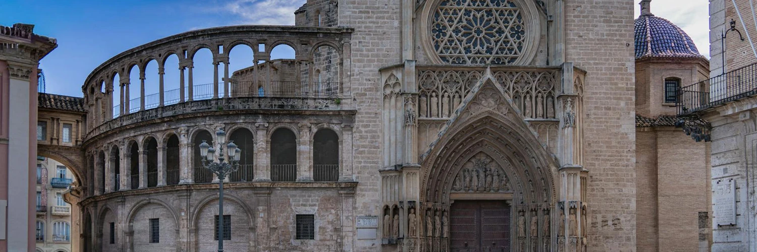 Valencia Cathedral Hakkında Bilmeniz Gerekenler