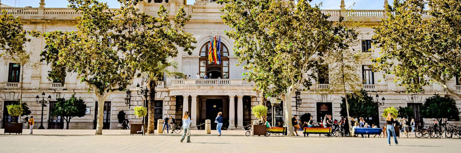 Plaza del Ayuntamiento: Valencia’nın Kalbi