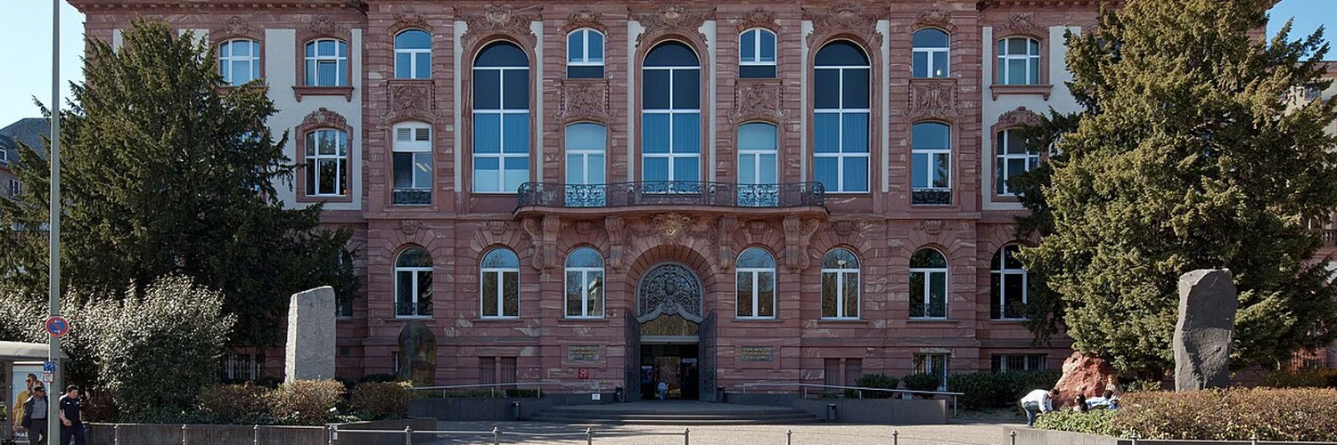 Senckenberg Müzesi: Frankfurt’un Bilim Hazinesi