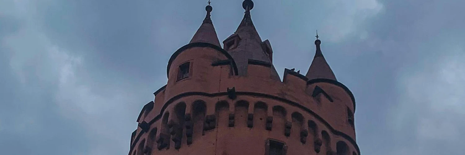 Eschenheimer Turm: Şehrin En Eski Kulesi