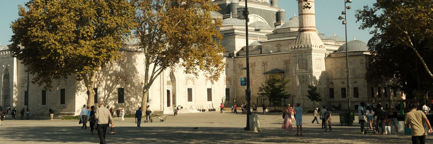 Beyazıt Cami: Osmanlı Mimarisi’nin İlk Şaheserlerinden