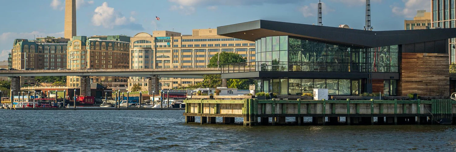 The Wharf: Deniz Kenarında Yemek ve Eğlence