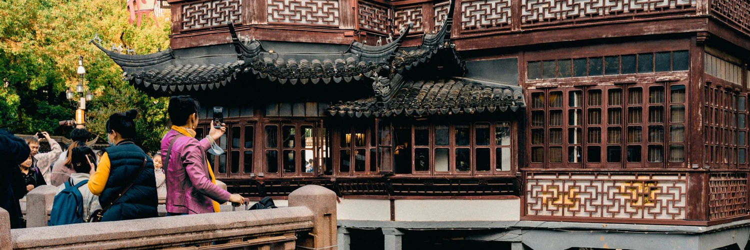 Yu Garden: Şanghay’ın Tarihi Bahçesi