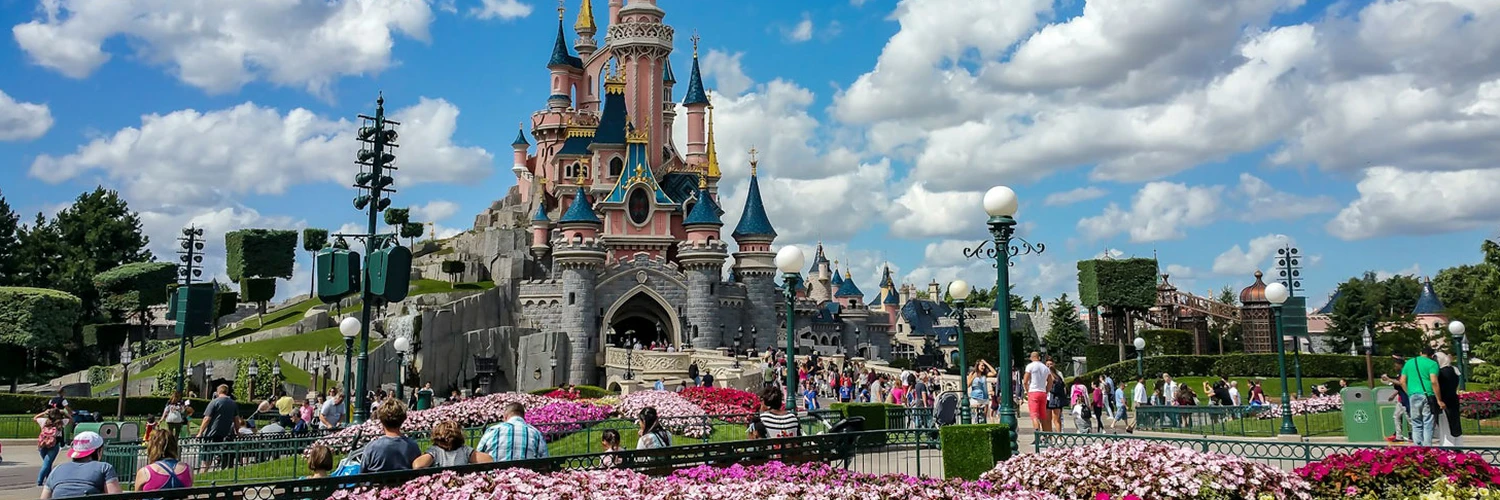 Disneyland Paris: Masal Karakterleriyle Buluşma