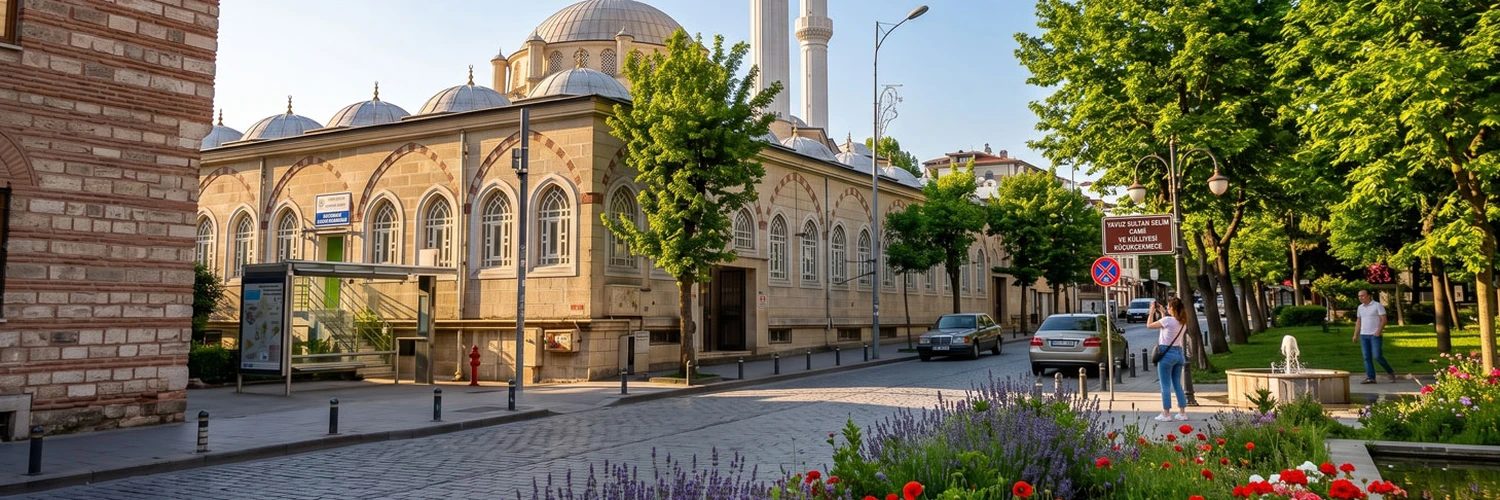 Küçükçekmece'de Yavuz Sultan Selim Camii