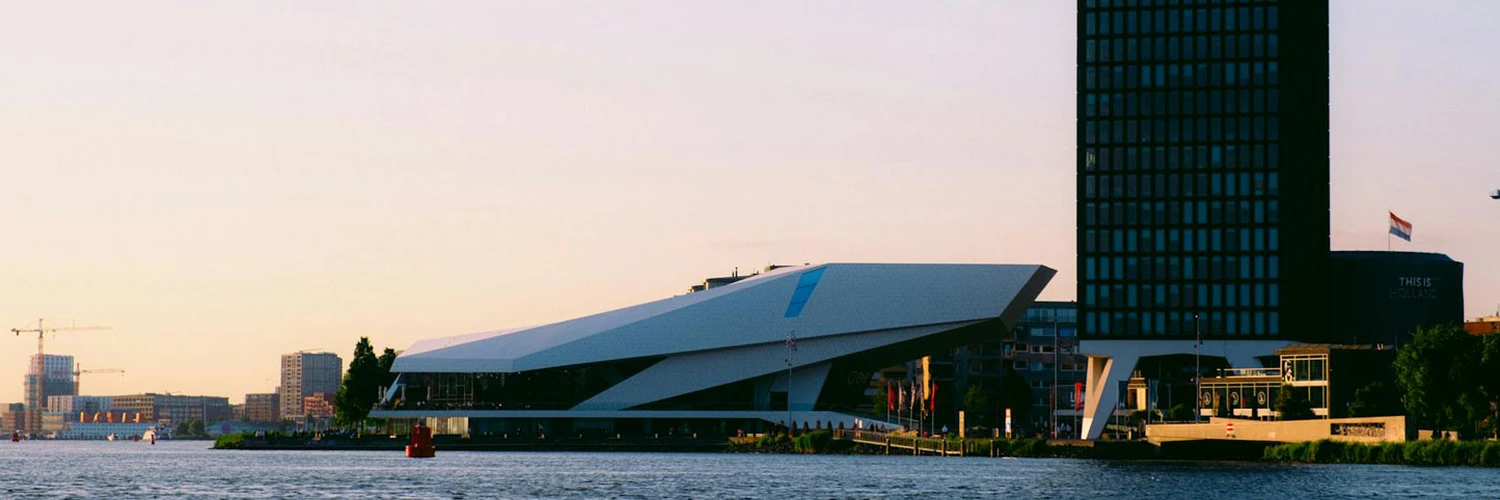 A’DAM Lookout: Amsterdam’ın Zirvesinde Bir An