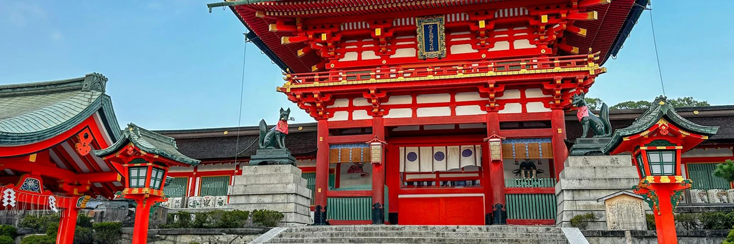 Kyoto’da Kutsal Yol: Fushimi Inari Taisha