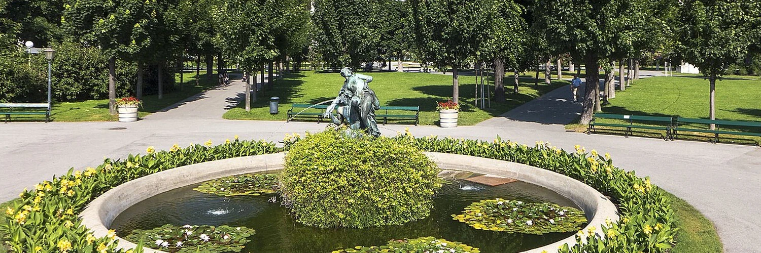 Viyana Volksgarten: Gül Bahçeleri ve Gezinti Keyfi