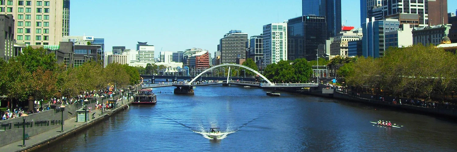 Yarra Nehri’nde Gün Batımı Manzarası