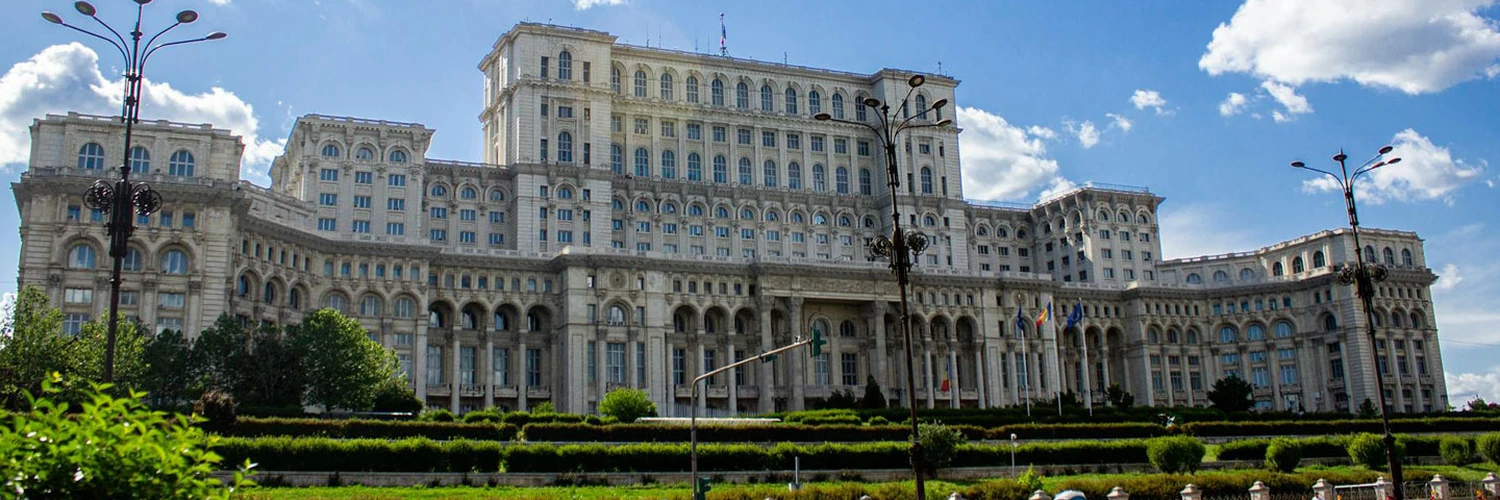 Dünyanın En Büyük Parlamento Binalarından Biri