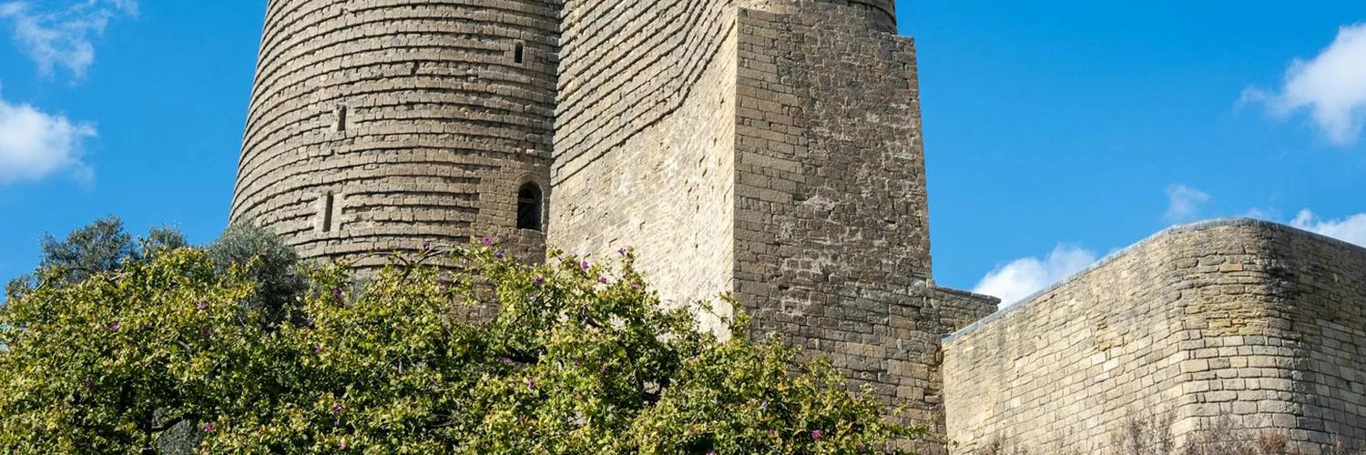 Kız Kalesi: Bakü’nün Tarihi Simgesi