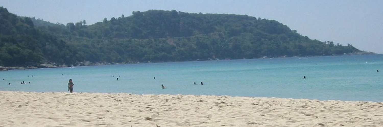 Kata Noi Plajı: Phuket’in Sessiz Kaçış Noktası
