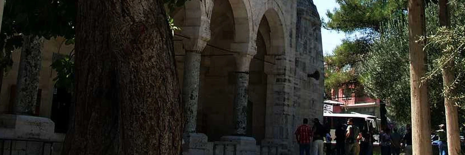 Laal Paşa Camii Tarihi ve Mimari Özelliklerini Keşfedin