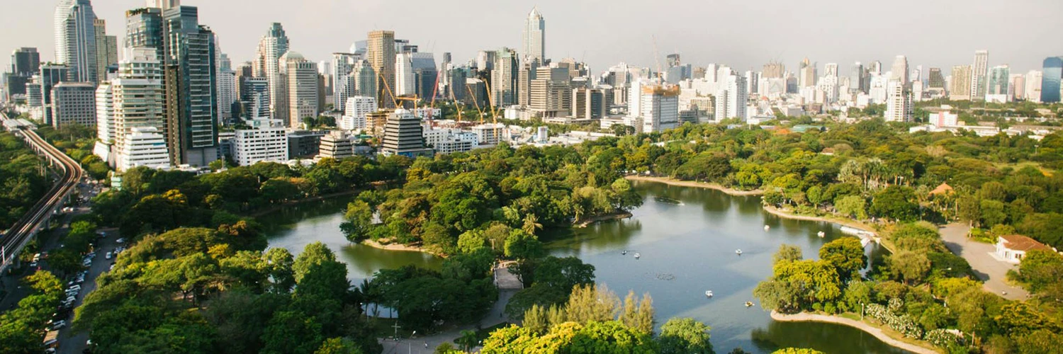 Lumphini Parkı: Bangkok’ta Doğa ve Huzur