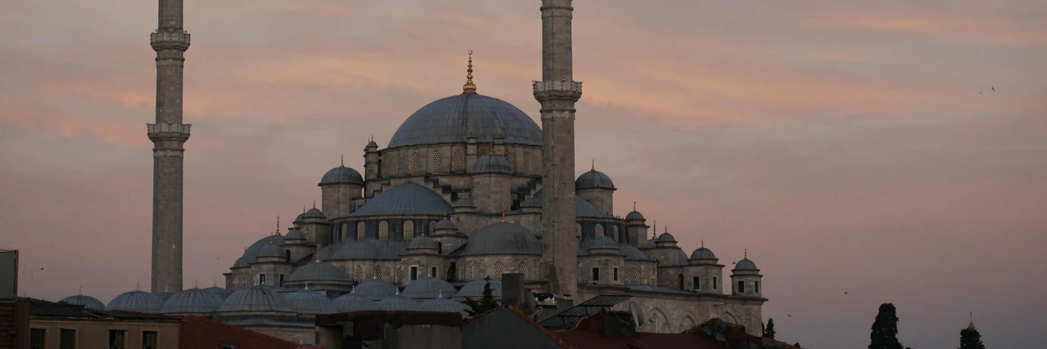 Fatih Sultan Mehmet’in Eseri: Fatih Camii ve Külliyesi
