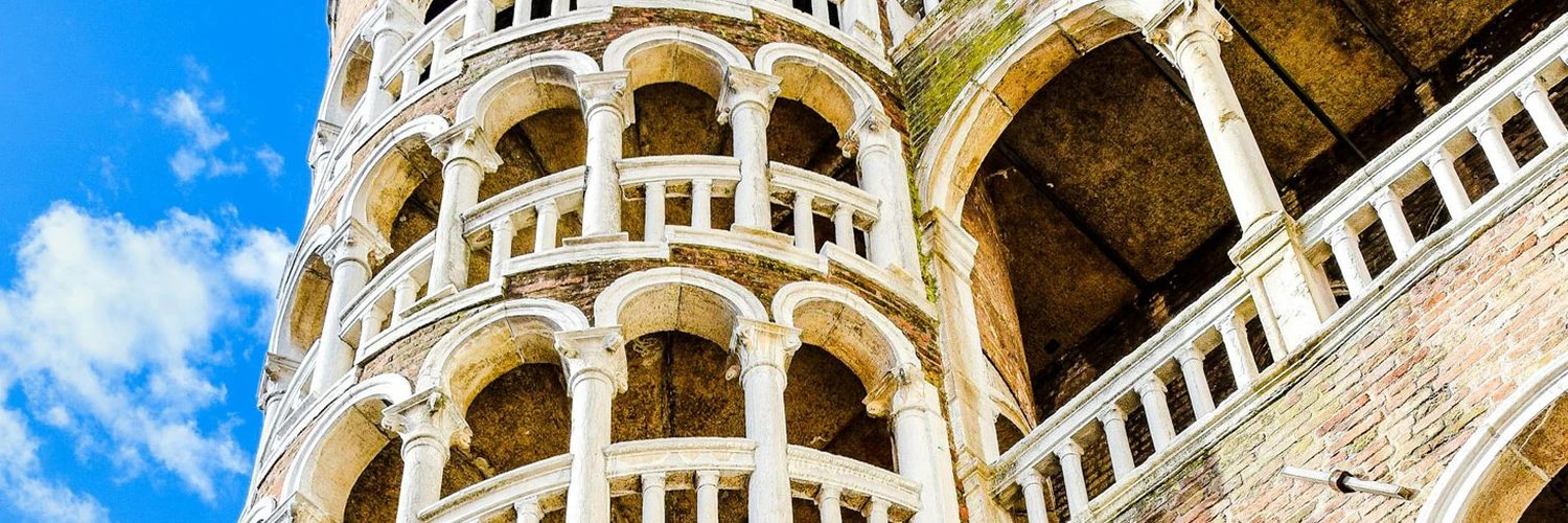 Venedik’in Gizli Hazinesi: Bovolo Merdiveni