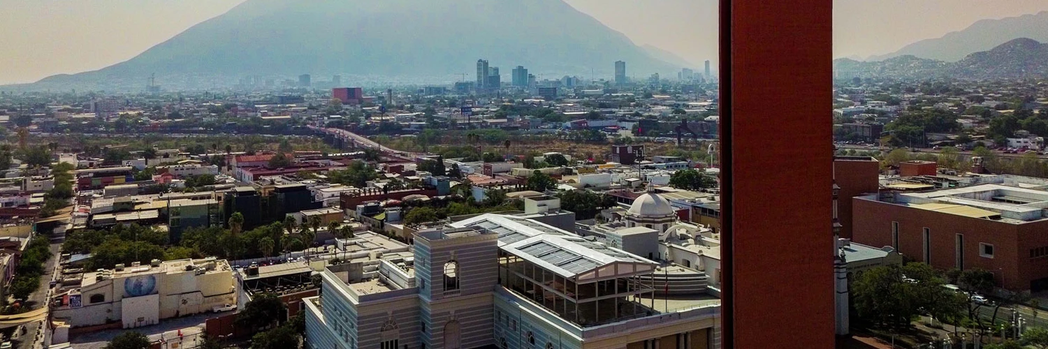 Faro de Comercio: Monterrey’in İkonik Simgesi