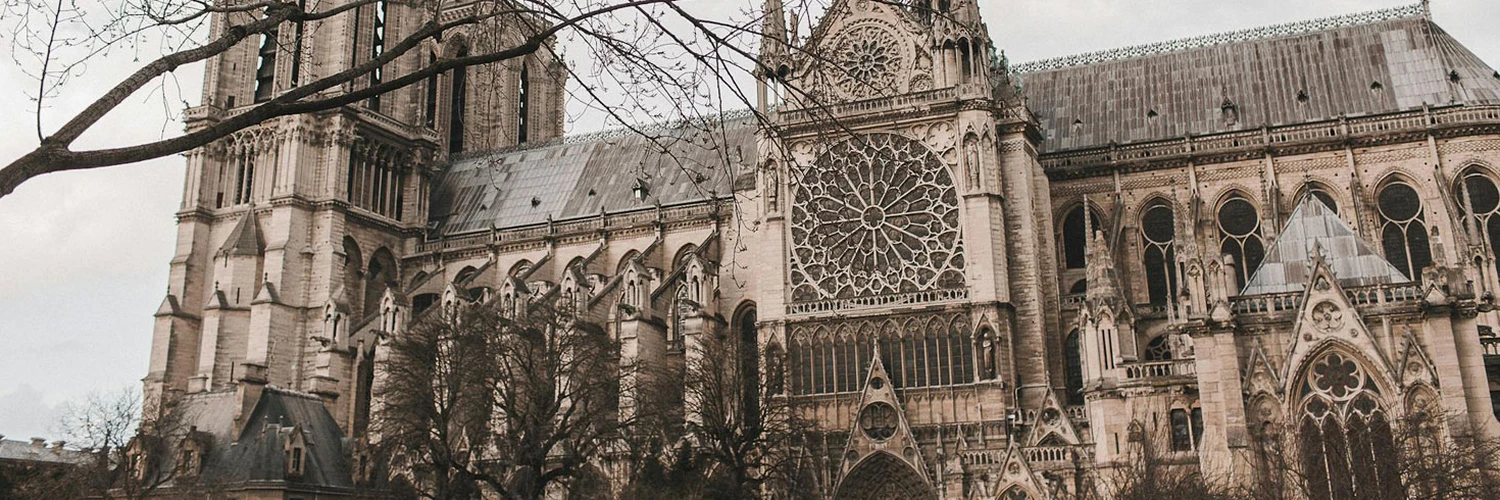 Notre-Dame Cathedral: Gotik Estetiğin Zirvesi