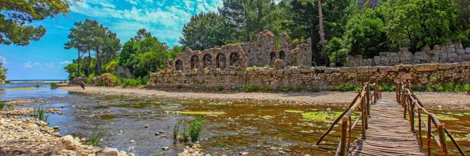 Olympos Antik Kenti Gezi Rehberi ve Tarihi Detaylar