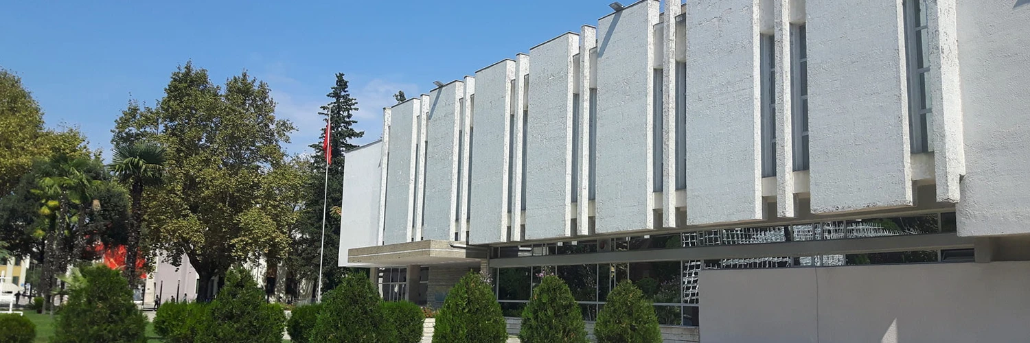 Tiran Ulusal Sanat Galerisi Gezi Rehberi