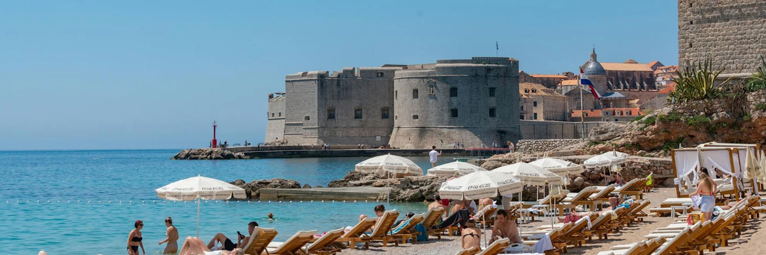 Banje Plajı: Dubrovnik’in En Ünlü Plajı