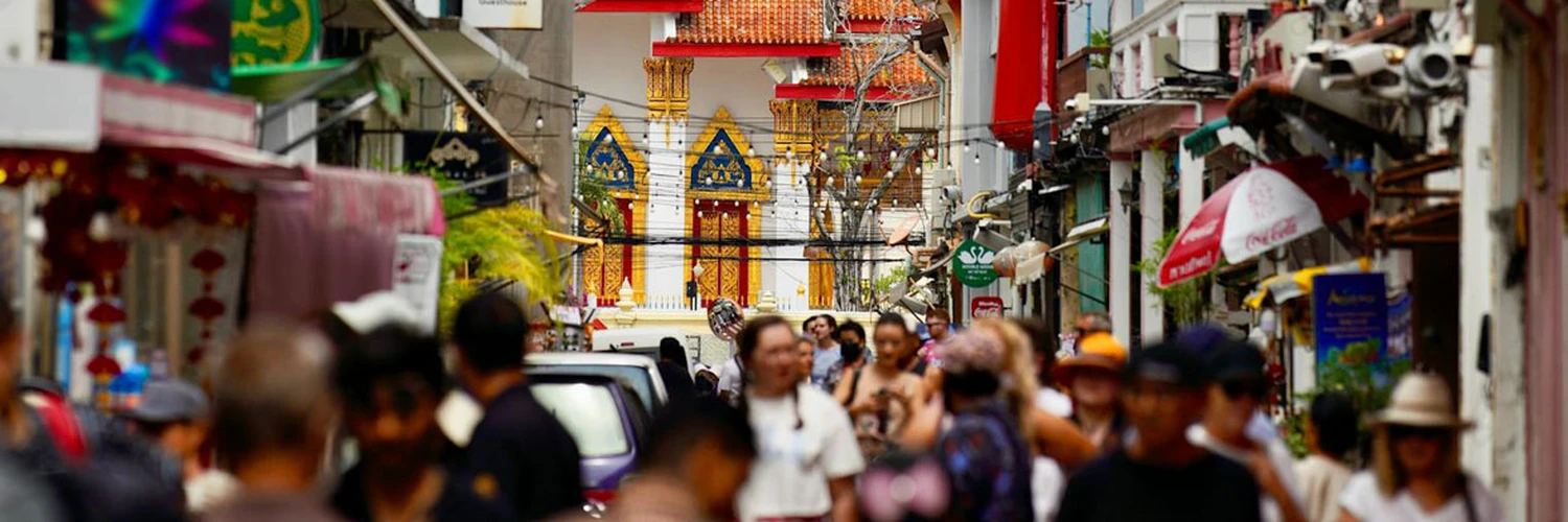 Phuket Walking Street: Renkli Sokak Pazarı