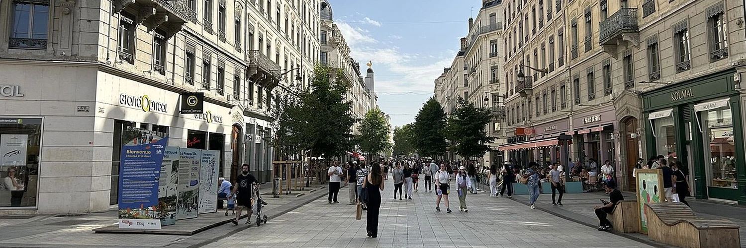 Tarihten Modernliğe Uzanan Cadde: Rue de la République