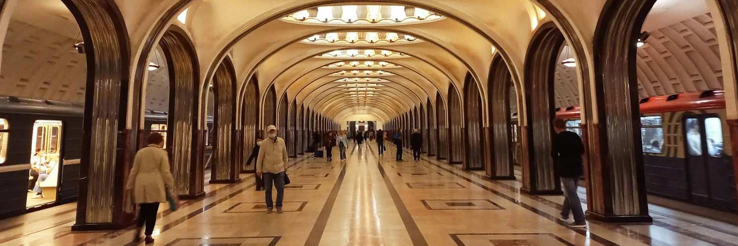 Moskova Metrosu: İstasyon İstasyon Keşif