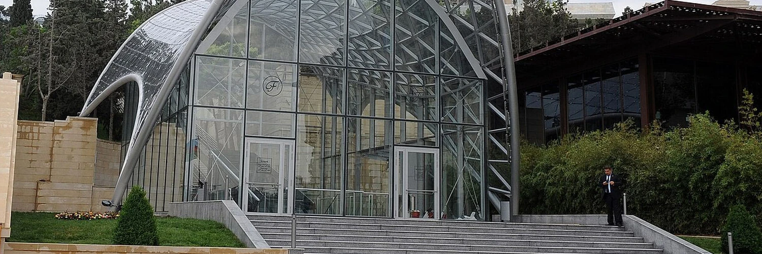Baku Funicular: Şehrin İkonik Panoramik Durağı