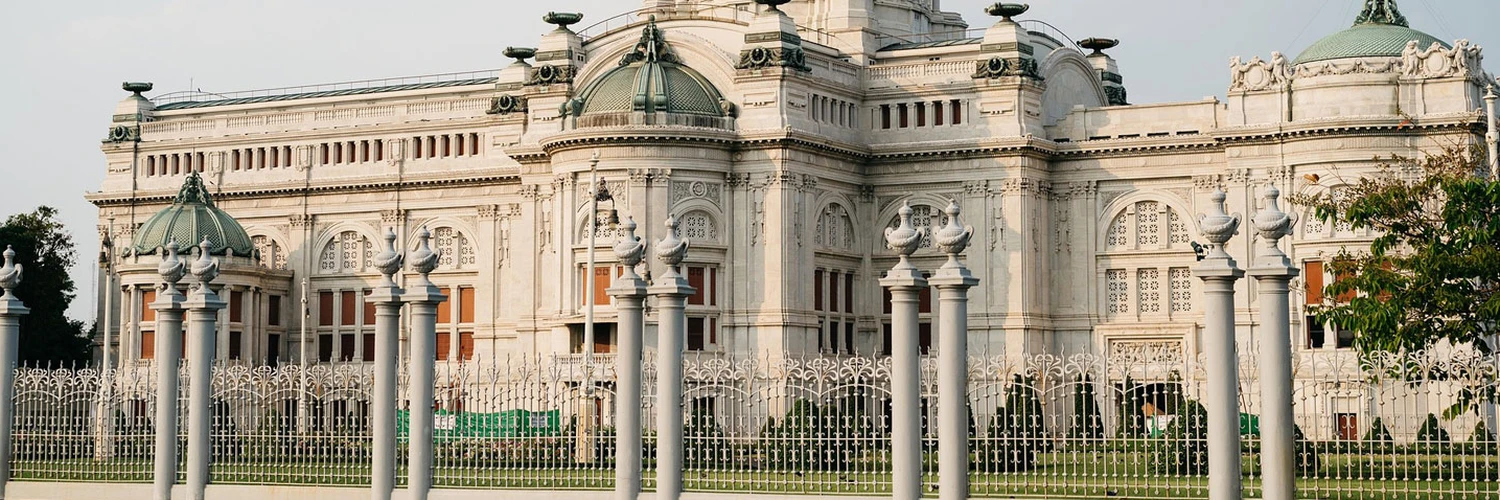 Dusit Sarayı: Bangkok’un Kraliyet Mirası