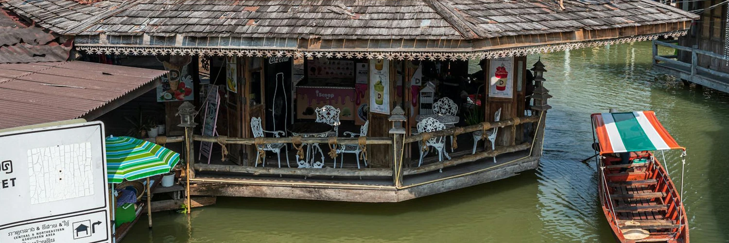 Pattaya Floating Market: Yüzen Pazar Rehberi