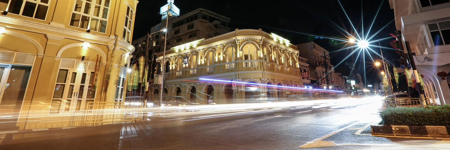 Phuket Eski Şehir: Renkli Sokaklar ve Tarih