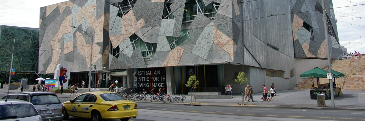 Melbourne’de Kalp Nokta: Federasyon Meydanı