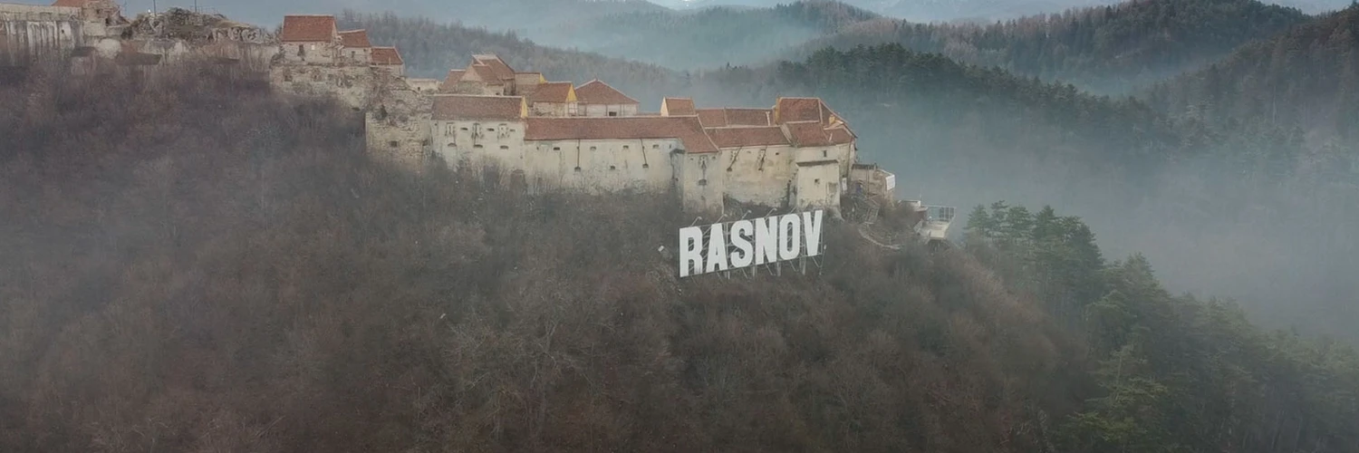 Râșnov Fortress: Transilvanya’nın Güçlü Kalesi