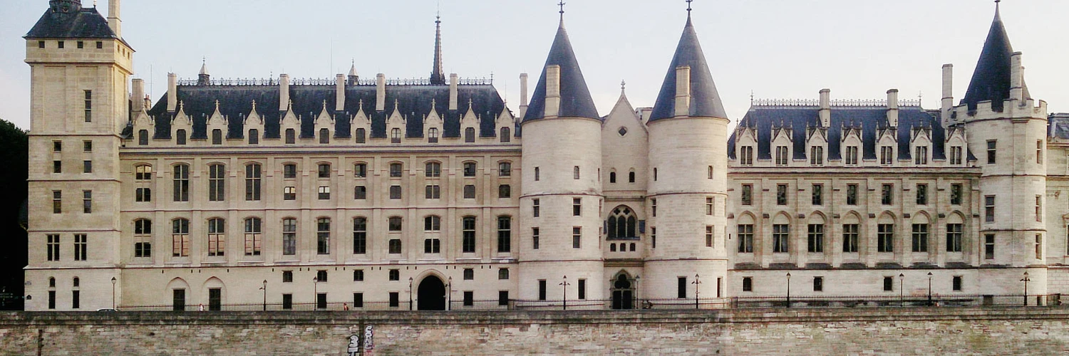 Conciergerie: Paris’in Tarihi Hapishane Mirası