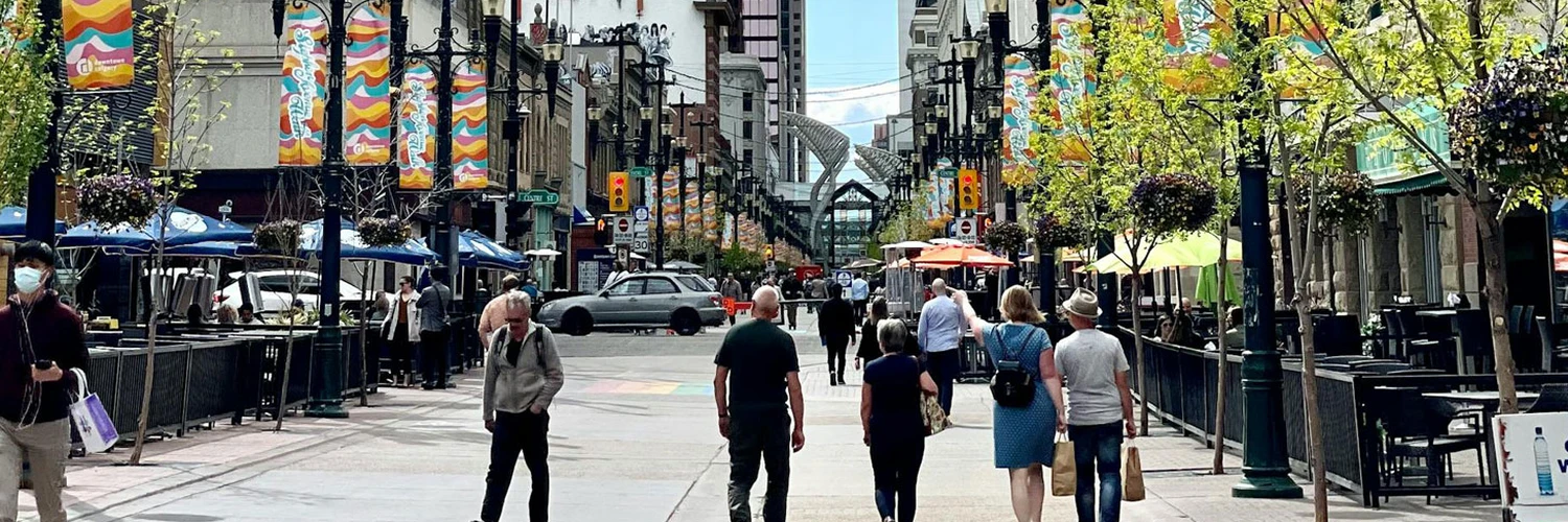 Stephen Avenue Walk: Calgary’nin Kalbi