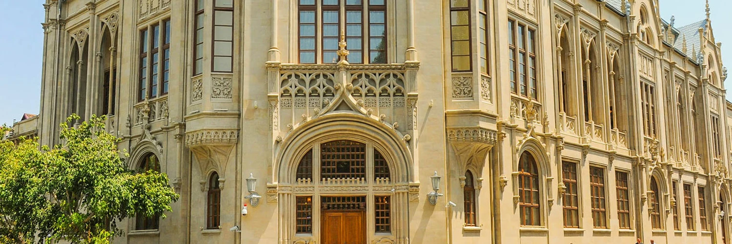 Bakü Muhtarov Sarayı: Görülmesi Gereken Yapı