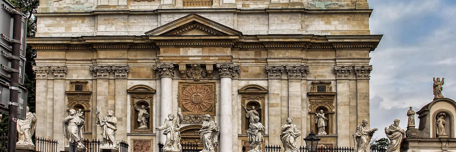 Aziz Peter ve Paul Kilisesi: Krakow’un Tarihi Kilisesi
