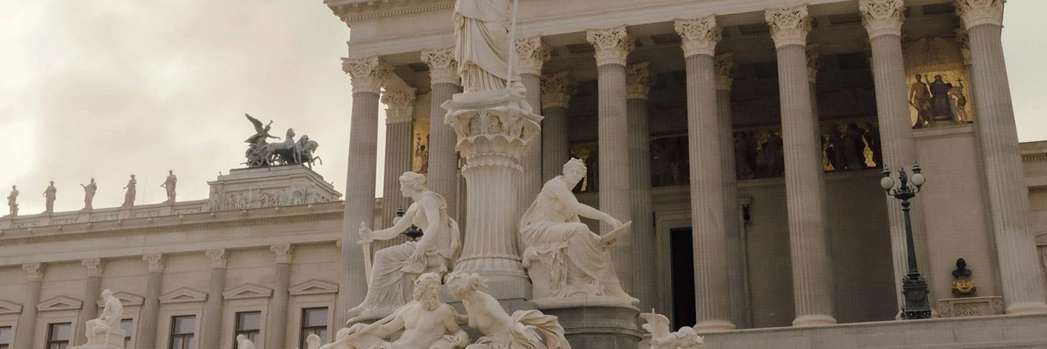 Austrian Parliament Building: Viyana’nın Siyasi Simgesi