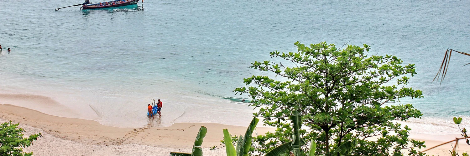 Freedom Beach: Phuket’in Gizli Cenneti