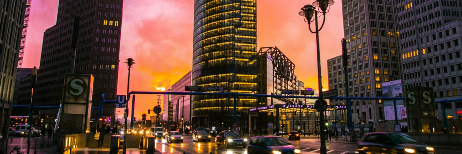 Berlin’in Modern Merkezi Potsdamer Platz’ı Keşfedin