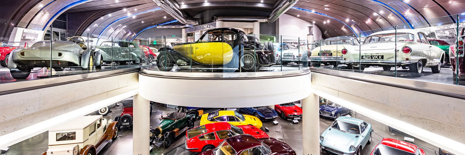 Atina’da Otomobil Tarihi: Hellenic Motor Museum